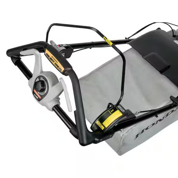 honda-gas-self-propelled-lawn-mowers-hrx217k6vyad-c3_600 HRN216VKA 21-Inch Gas Self-Propelled Lawn Mower with GCV170 Engine and Smart Drive