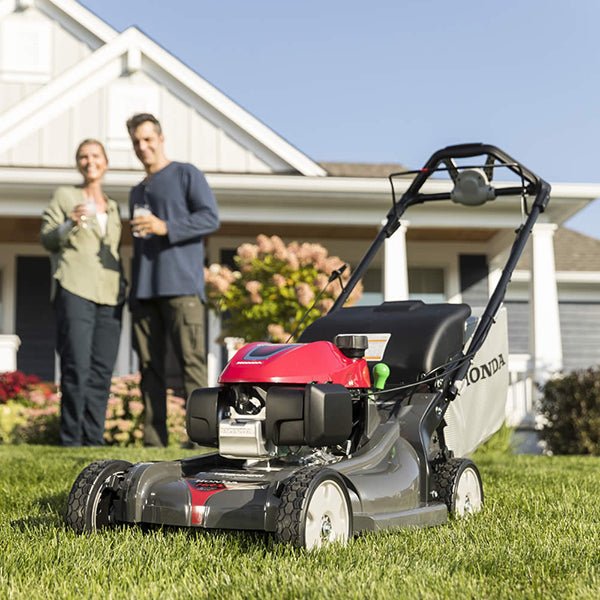 honda_hrx217k6vka_03 HRX217K5VKA 21-Inch 187cc Gas Lawn Mower with 4-in-1 Versamow System